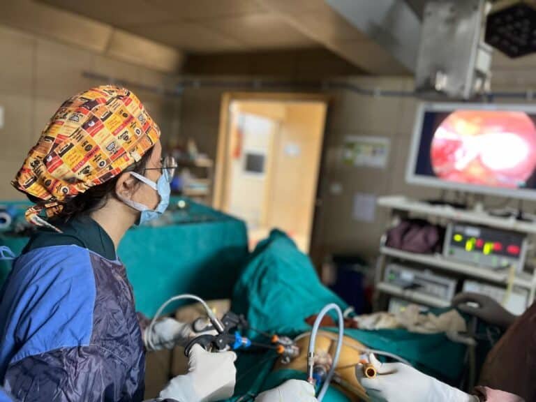 Laparoscopy Surgeon in Solapur - Dr SAyali Gadre